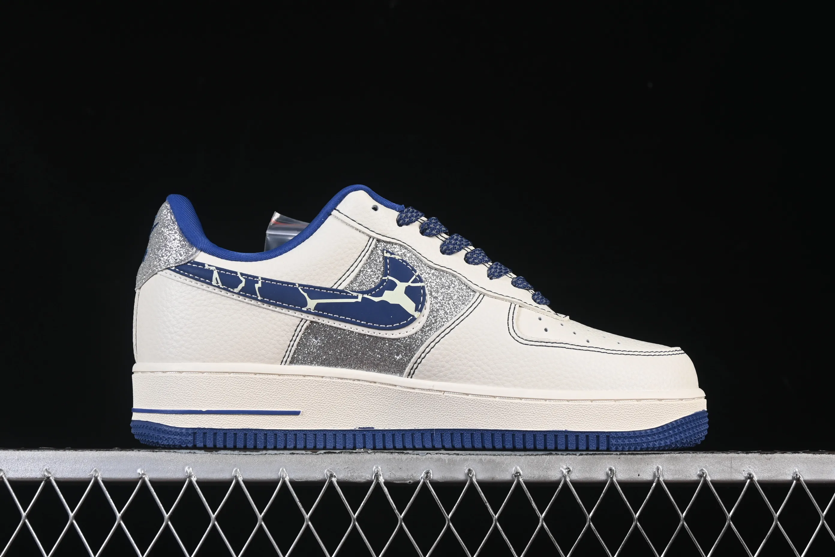 All categories Nk Air Force 1 Air Force series Nk Air Force 1 Low Air Force low-top Nike Air Force 1'07 Low Stussy co-branded double hooks and stars Air Force 1 low-top casual sneakers DD1982-306